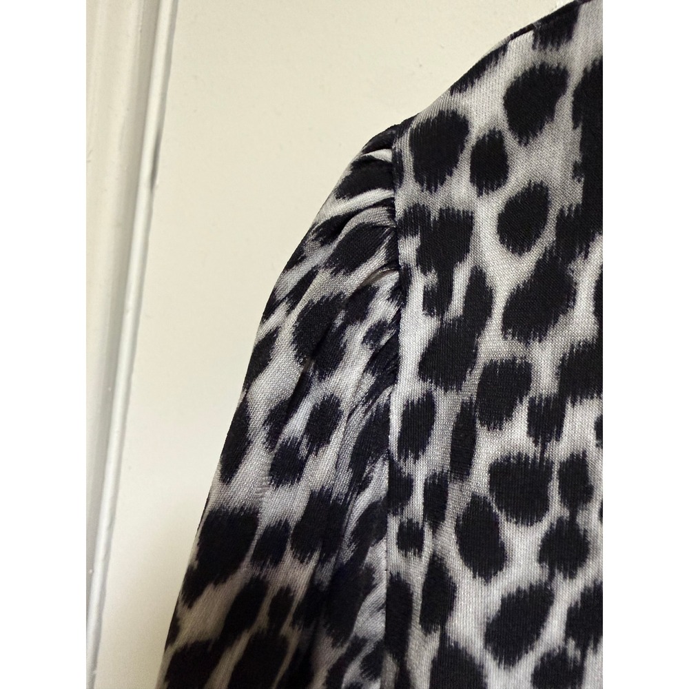 Torrid Studio Knit Leopard Print V-Neck Puff Sleeve Top Womens Size 5 5X 28 - Picture 11 of 12